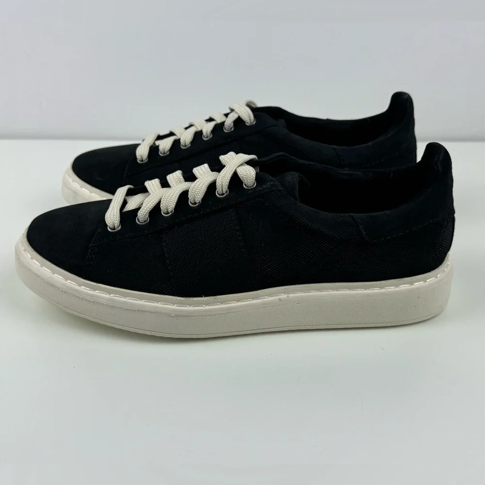 OTBT “Normcore” Women’s Sneakers size 10, Black, New‎ in Box (No Lid)